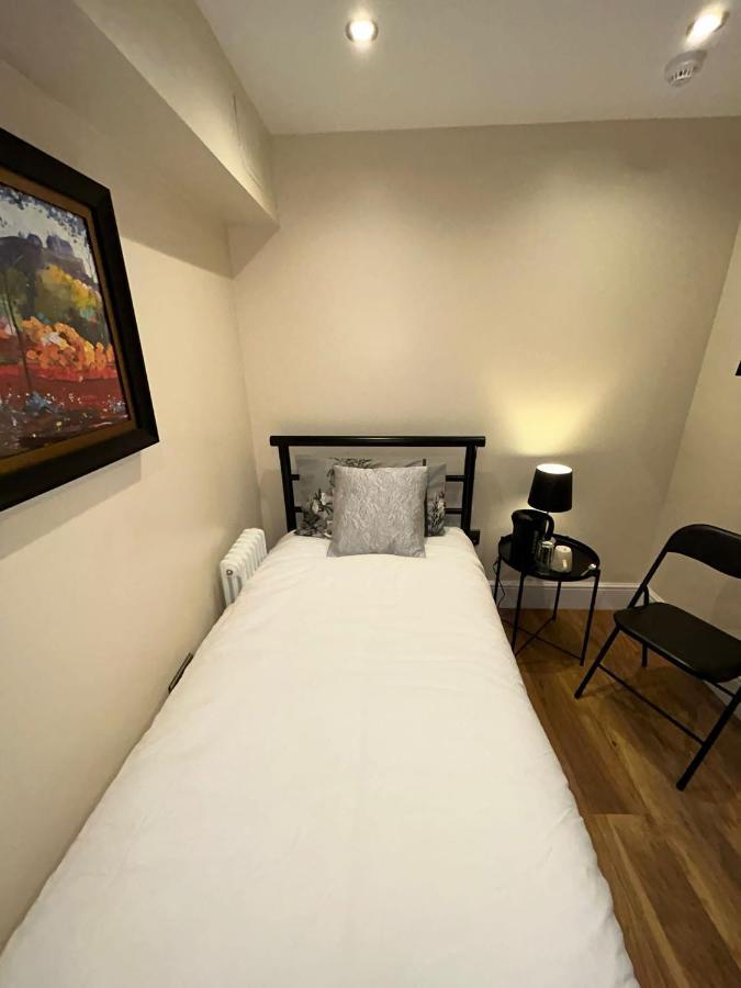 Cosy Single Room — Photos 1